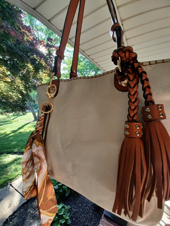 Source Unknown Handbags - Off White and Brown Leather Tote Shoulder Bag